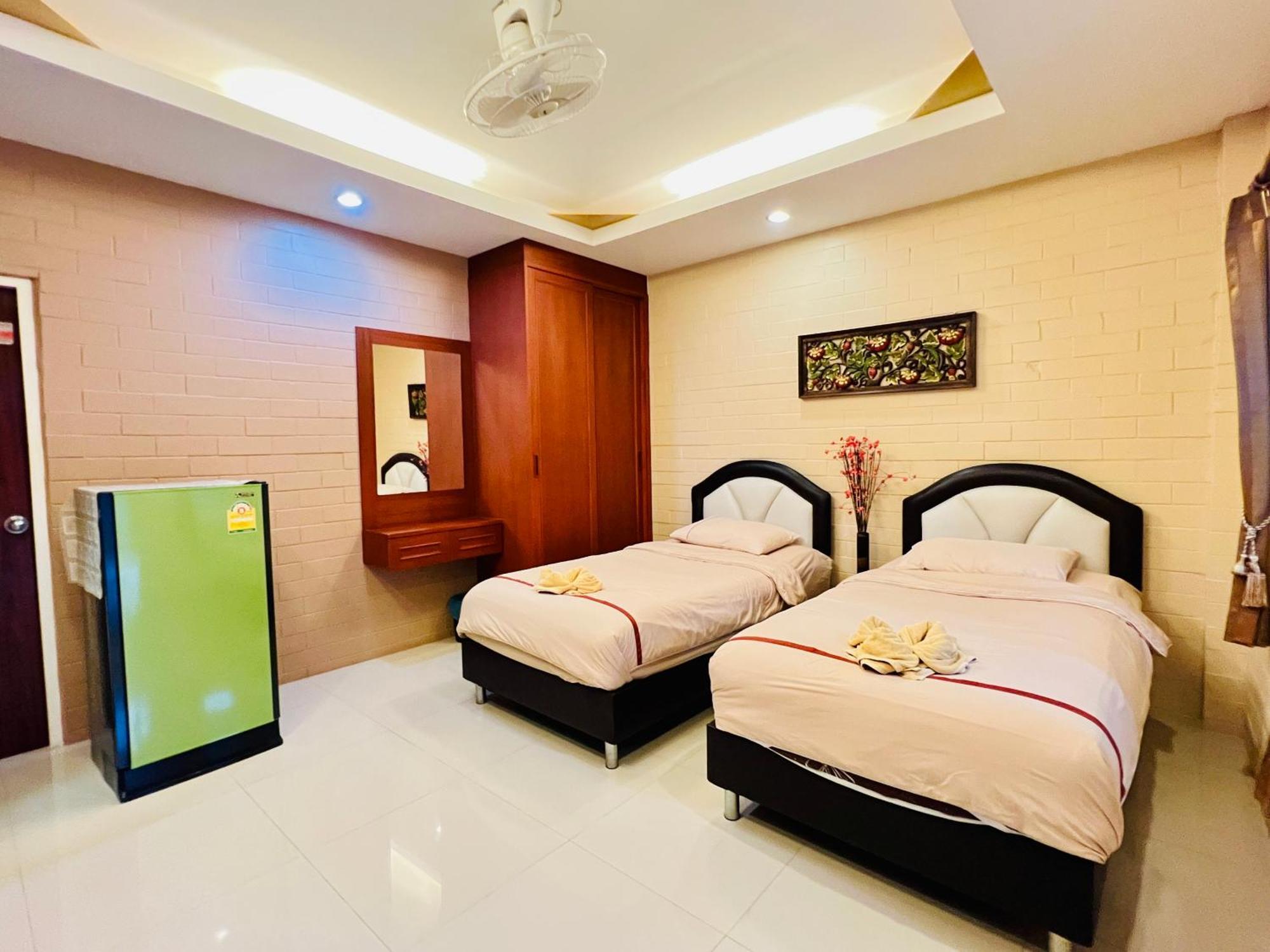 Benwadee Resort Pattaya Ban Pong  Exterior foto